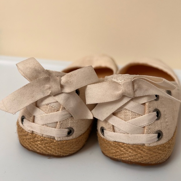 UGG Womens Shoes 6 Casual Slip-On Canvas Espadrilles Sand Loafers Bows Linen - Picture 3 of 12